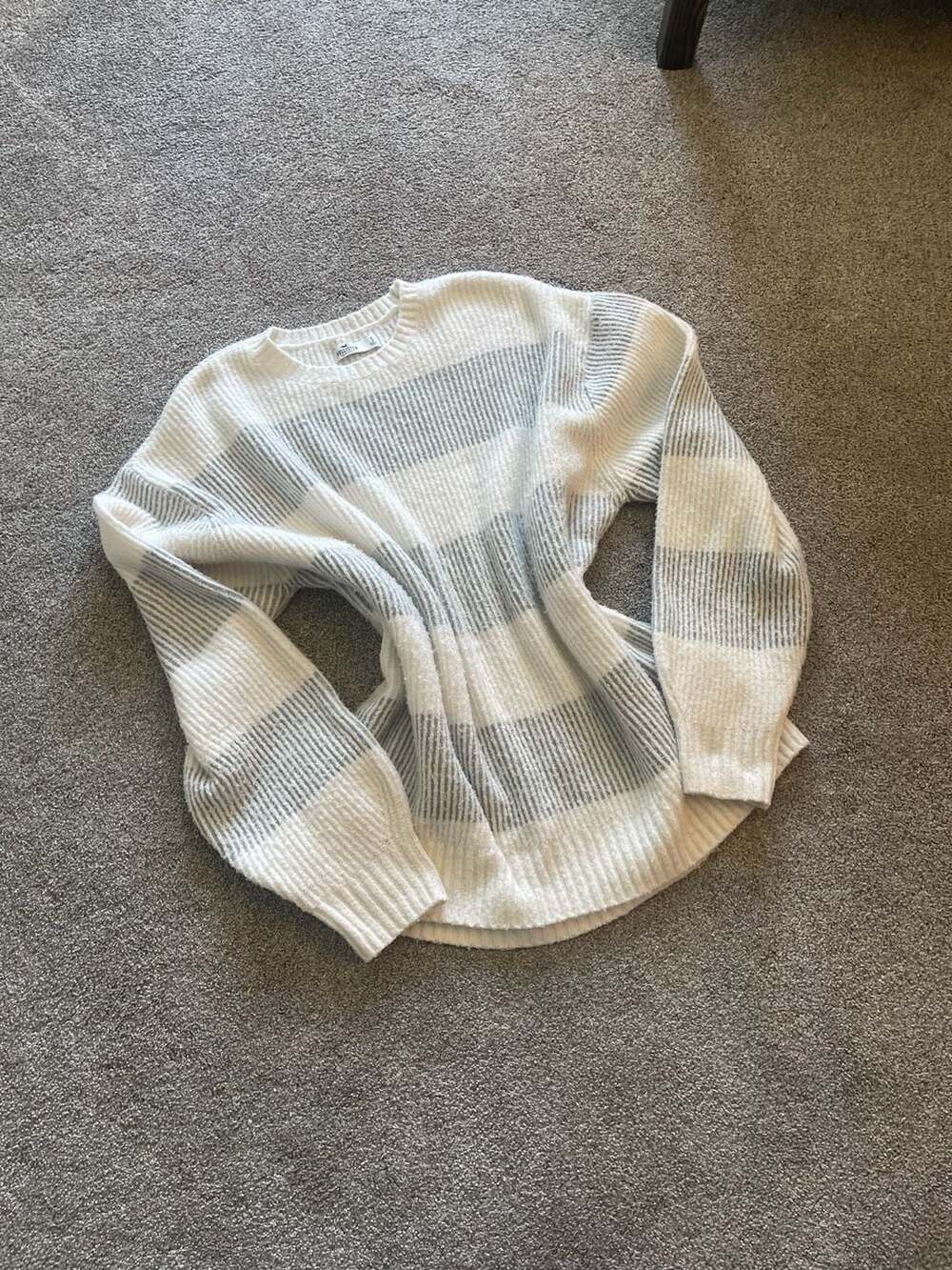 VTG Hollister Striped Sweater Size S White Gray Crew Neck Knit Pullover